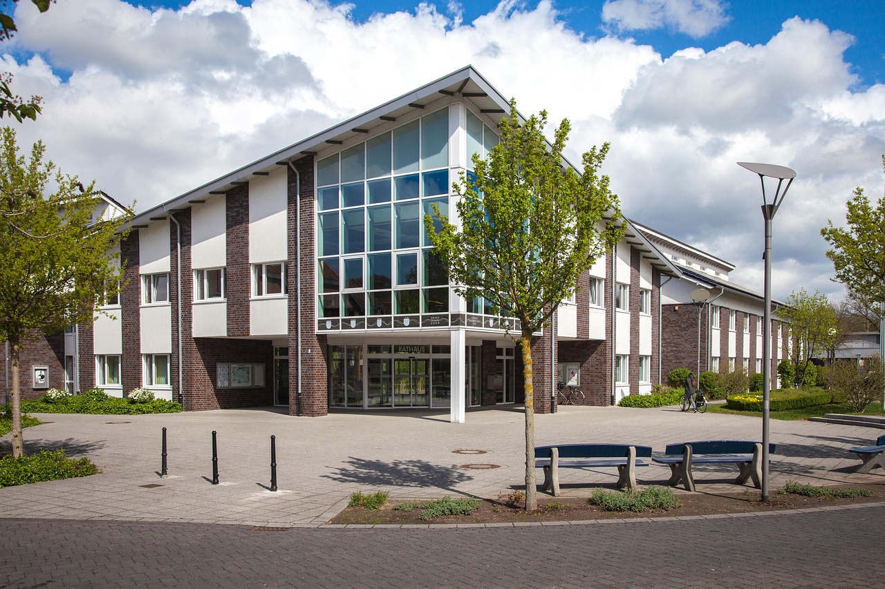 Pelatihan Keterampilan untuk Pemuda di Desa Gelora